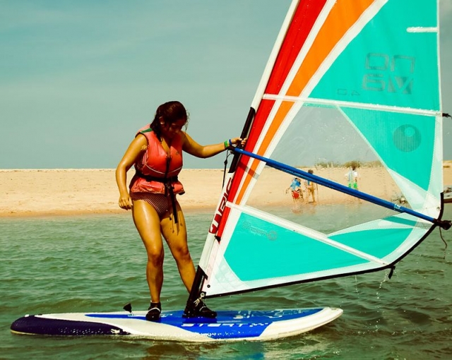  Aprendendo a levantar a vela 